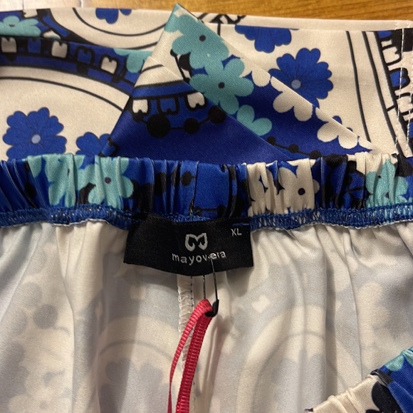 Mayovera Paisley Pants NWT - Picture 6 of 16